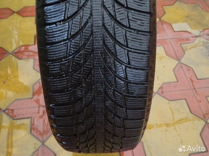 Kumho WinterCraft Ice Wi51 255/55 R17