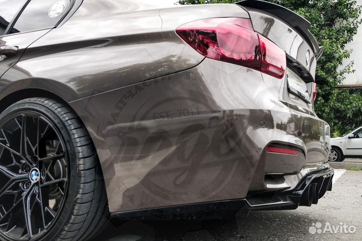 Диффузор заднего бампера 