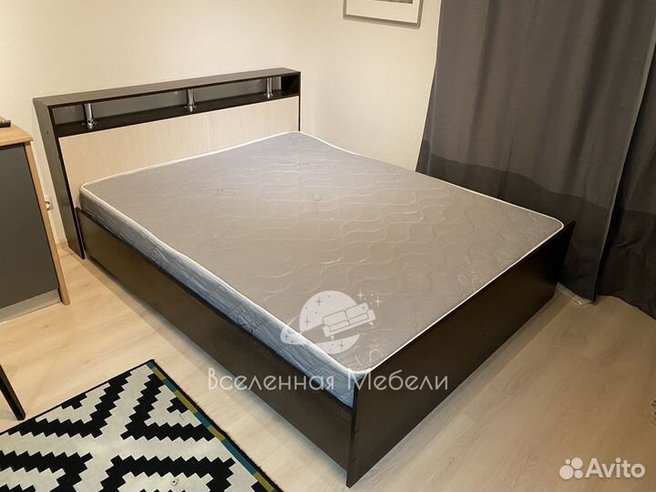Кровать двуспальная