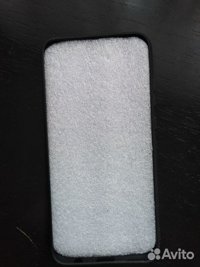 Чехол и защитное стекло. новые