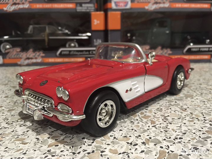 Модель chevrolet Corvette 1959 1:24