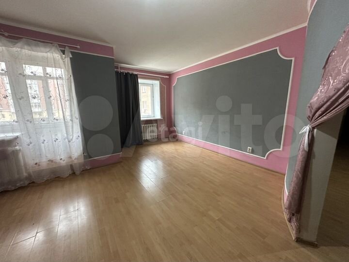 3-к. квартира, 97 м², 3/7 эт.