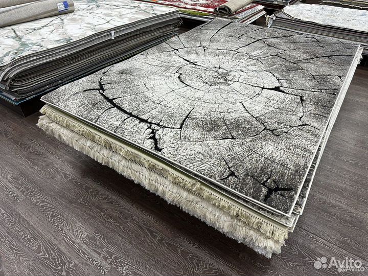Ковер 2*2.9 новый, разрез дерева