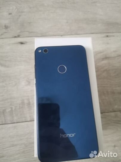 HONOR 8 Lite, 4/64 ГБ