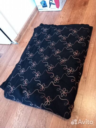 Ткань драп. Шерсть. 4 метра. Красивый, вышит цвета