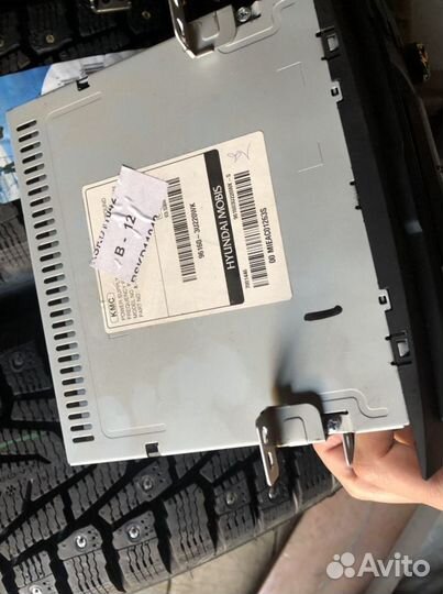 Автомагнитола шгу с рамкой KIA Sportage 3