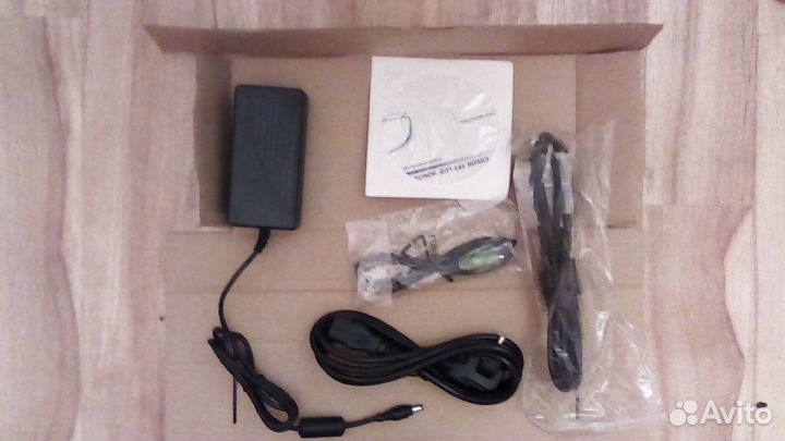 Монитор Smartec STM-194 с диагональю 19