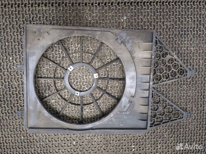 Кожух вентилятора радиатора Skoda Fabia, 2011