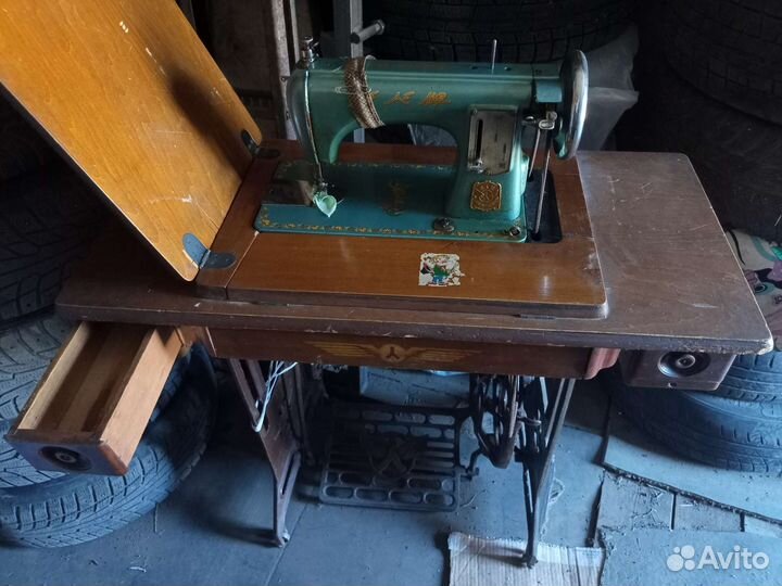 Швейная машина