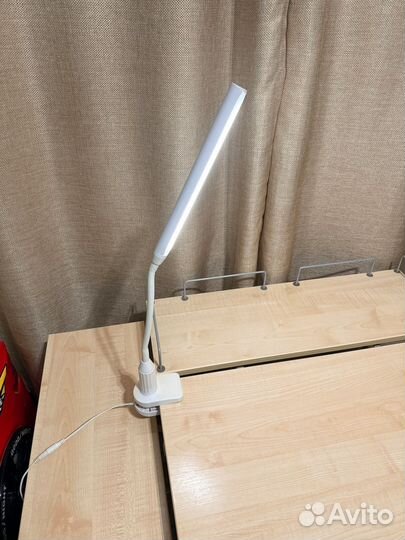 Лампа настольная