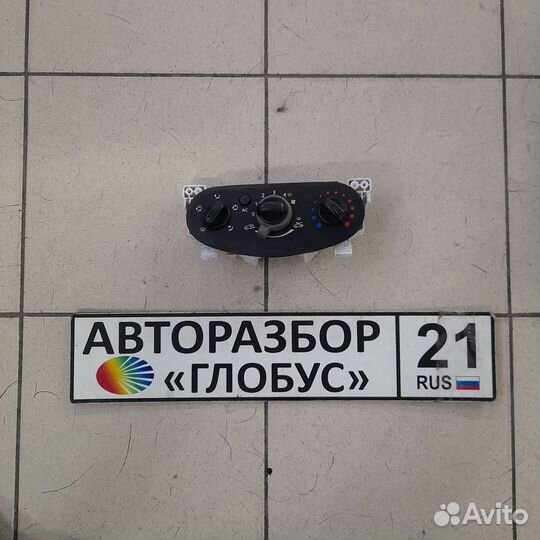 Блок включателей отопителя Renault Logan