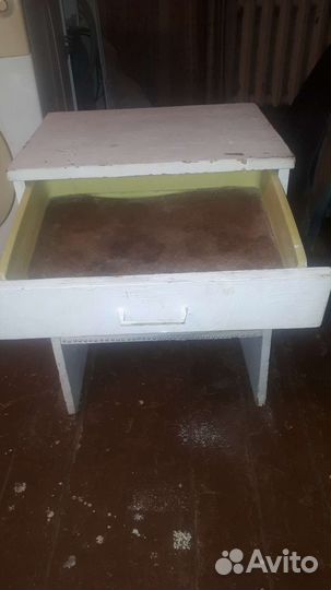 Тумбочка прикроватная бу