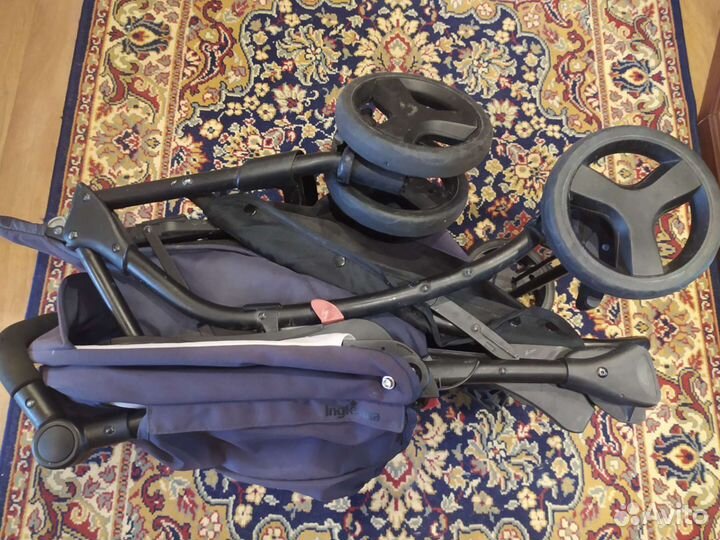 Прогулочная коляска