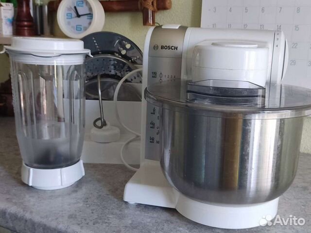Кухонный комбайн Bosch MUM4880