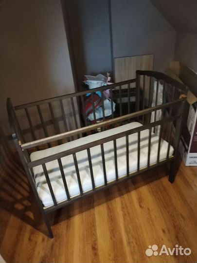 Кровать детская с матрасом