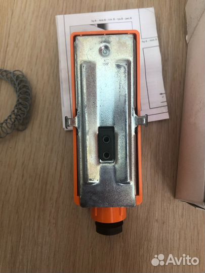 Контактные биме-лические термостаты BRC Polar Bear