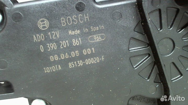 Двигатель стеклоочистителя задний Toyota Yaris, 20