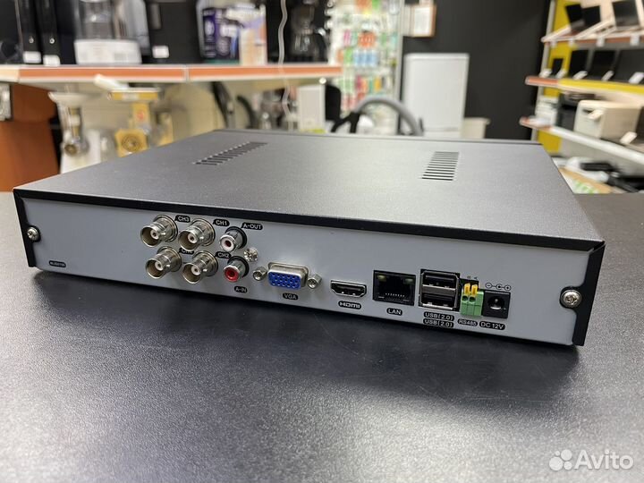 Гибридный видеорегистратор Altcam DVR412