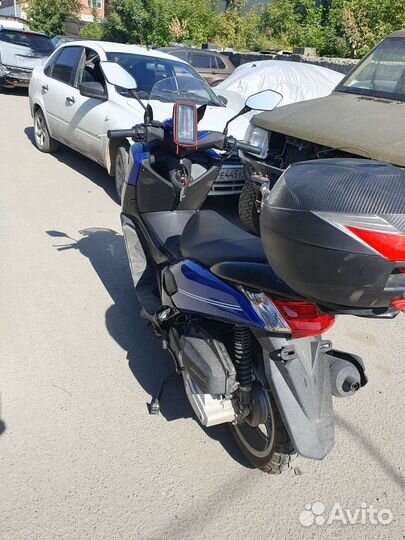 Макси скутер