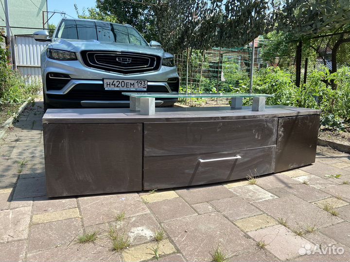 Тумба под тв