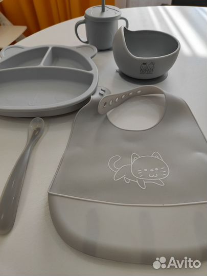 Посуда силиконовая для кормления детей