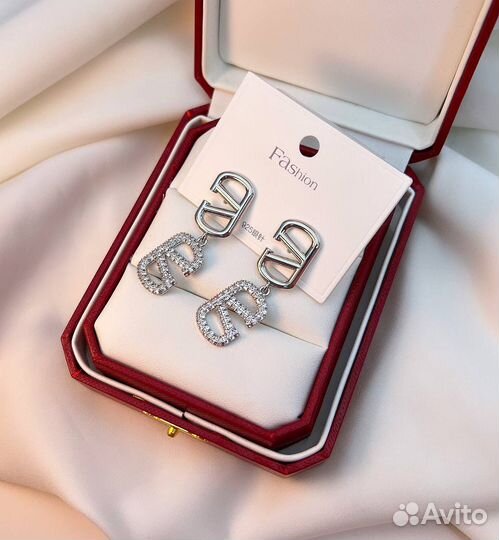 Серьги valentino