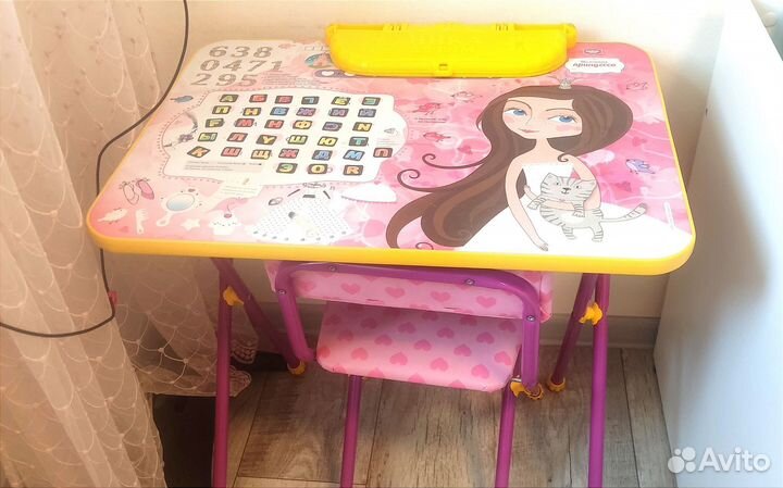 Детский стол и стул