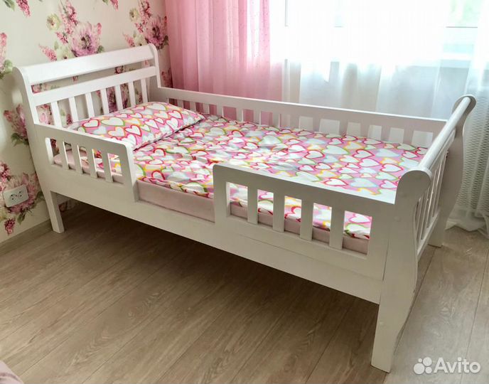 Детская кровать из массива сосны 