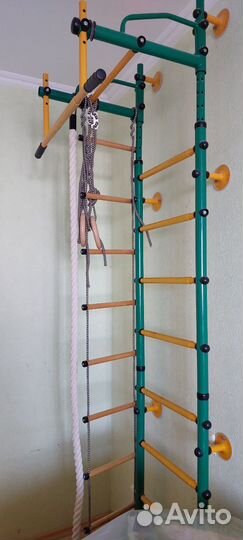 Детская шведская стенка с турником