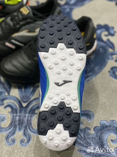Футбольные шиповки Joma