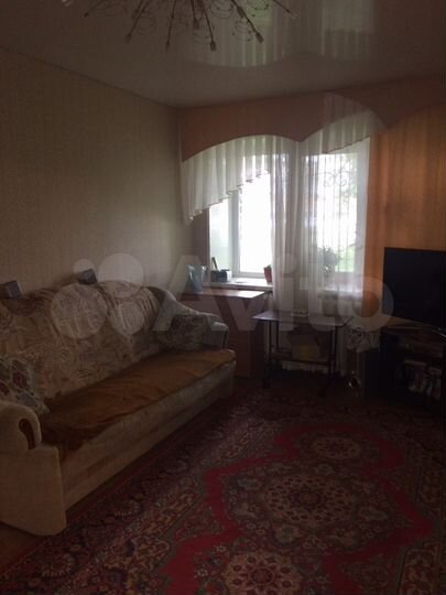 4-к. квартира, 60 м², 1/5 эт.