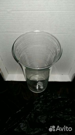 Ваза для цветов стекло