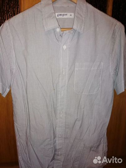 Рубашка р-р XS с коротким рукавом серая в мелкую п