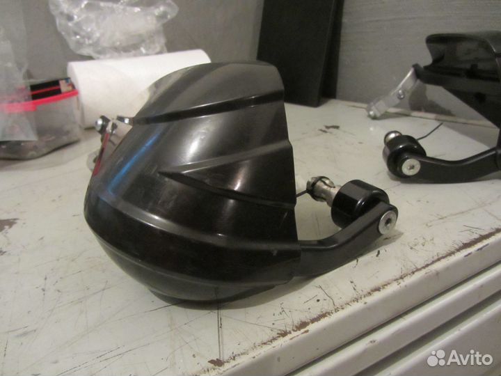 Защита рук на мотоцикл SW-Motech/Barkbusters