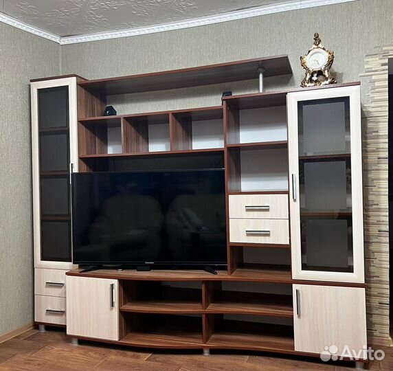 Шкаф стенка