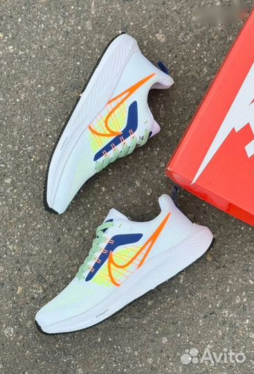 Кроссовки мужские беговые Nike