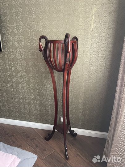 Кашпо напольное высокое