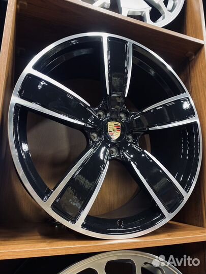 Диски R22 5x130 для Porsche