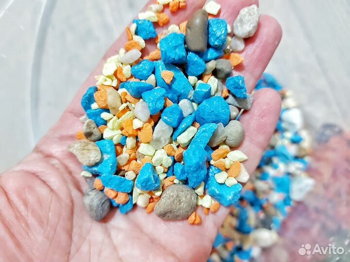 Грунт для аквариума и растения искусственные