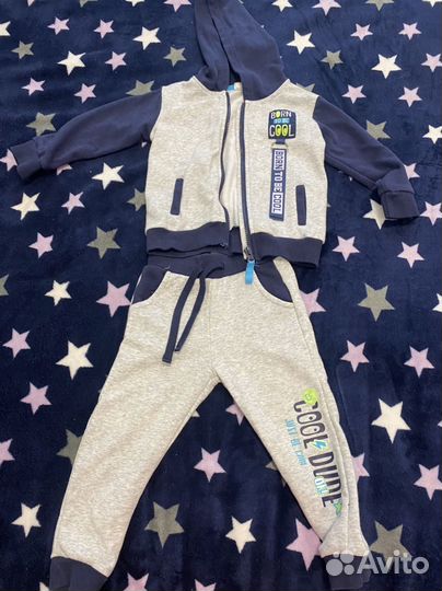 Спортивный костюм