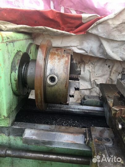 Токарный станок