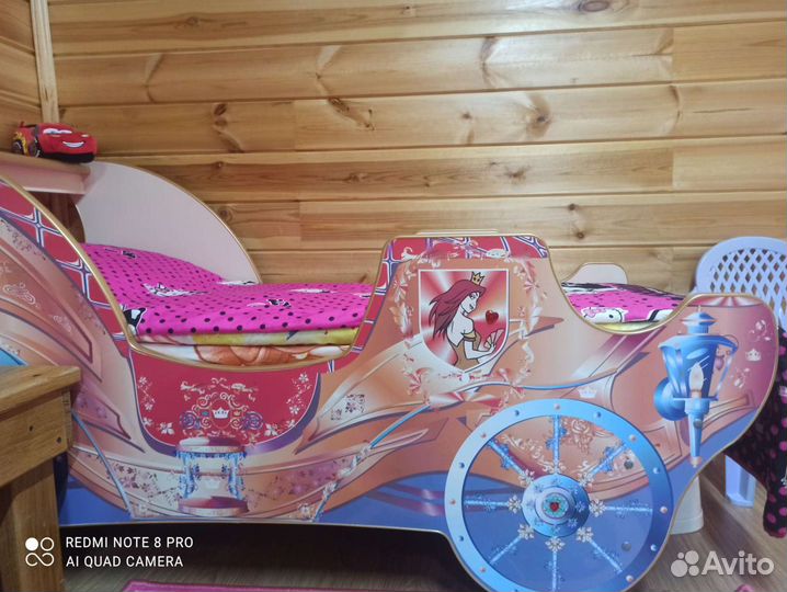 Детская кровать карета