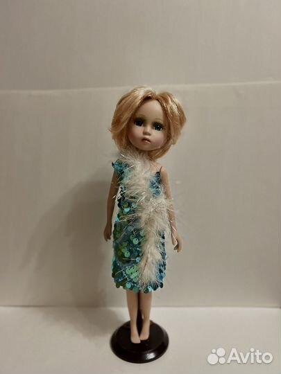 Кукла фарфоровая коллекционная