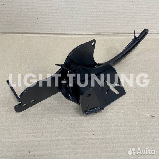 Кронштейн переноса генератора без гур Нива