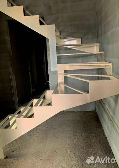 Изготовим лестницу под ключ