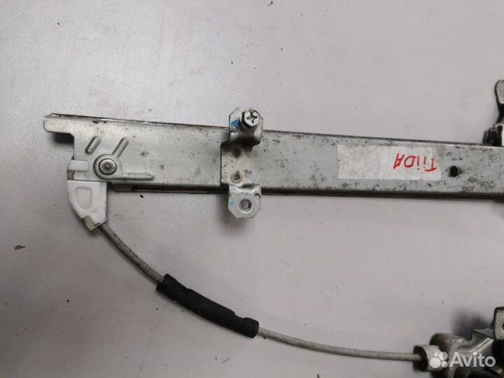 Стеклоподъемный механизм передний правый Nissan