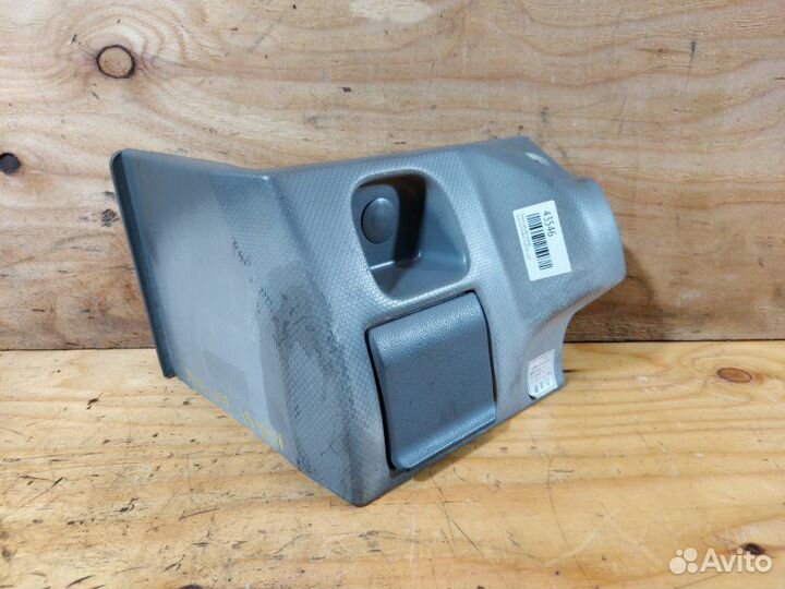 Пластиковая деталь салона Isuzu Elf NHR85A 4jjtcn