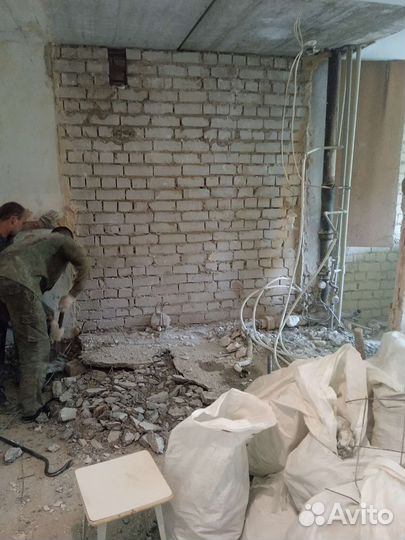 Демонтаж стяжки.Демонтаж Сантехнической кабины