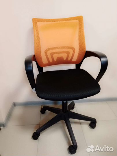 Компьютерное кресло офисное