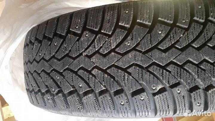 Formula Ice 215/70 R16